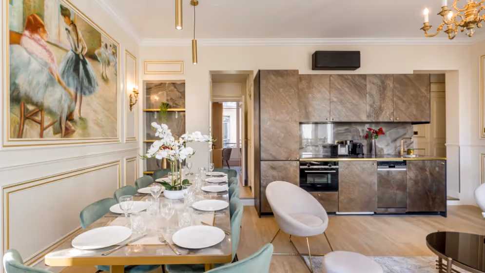 Le Table a manger 2 suite de luxe opera II