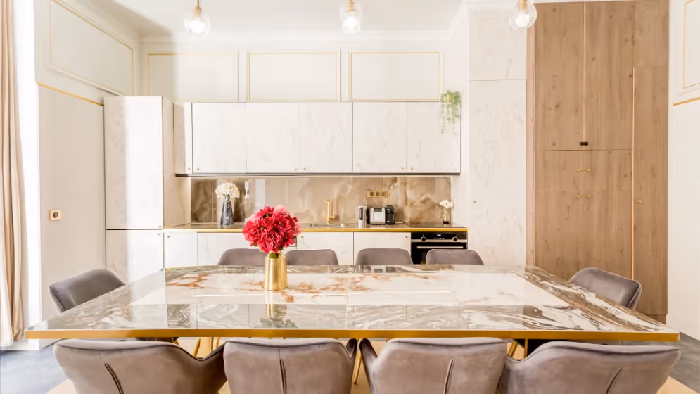 Le Table a manger suite de luxe therese
