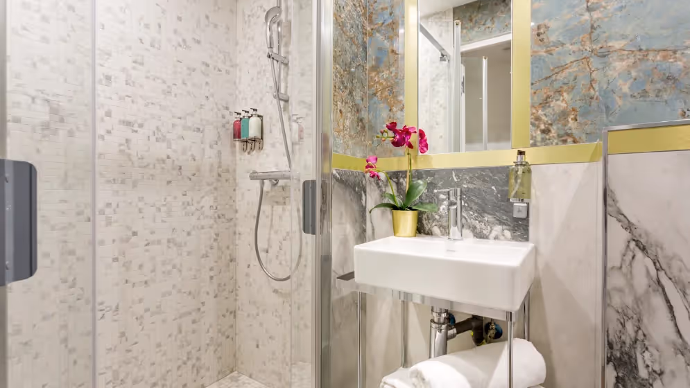 Le sdb suite de luxe aboukir VII