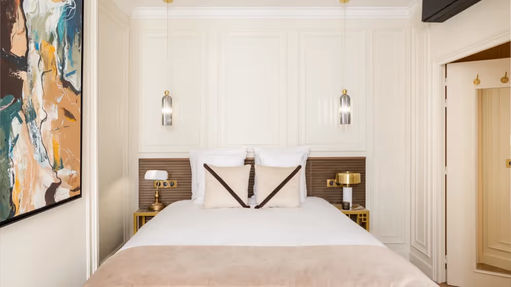 The room 3 luxury suite cairo I