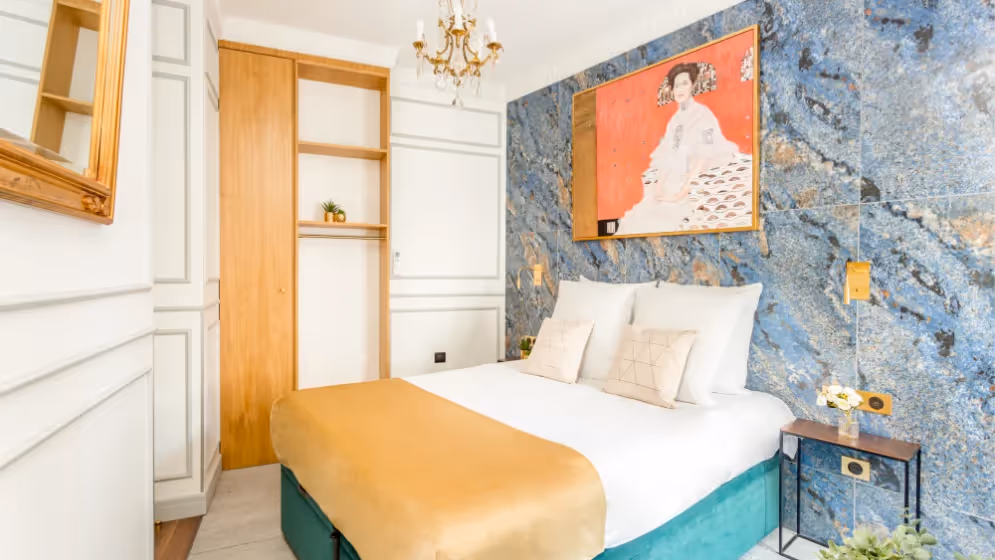 Room 3 luxury suite September 4 I