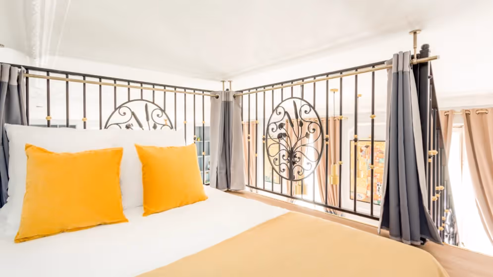 Le Mezzanine luxury suite September 4 I