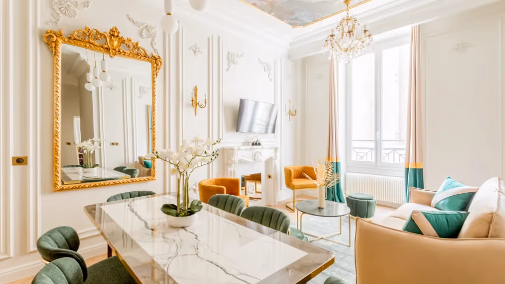 Le Salon Dining table luxury suite Volney II