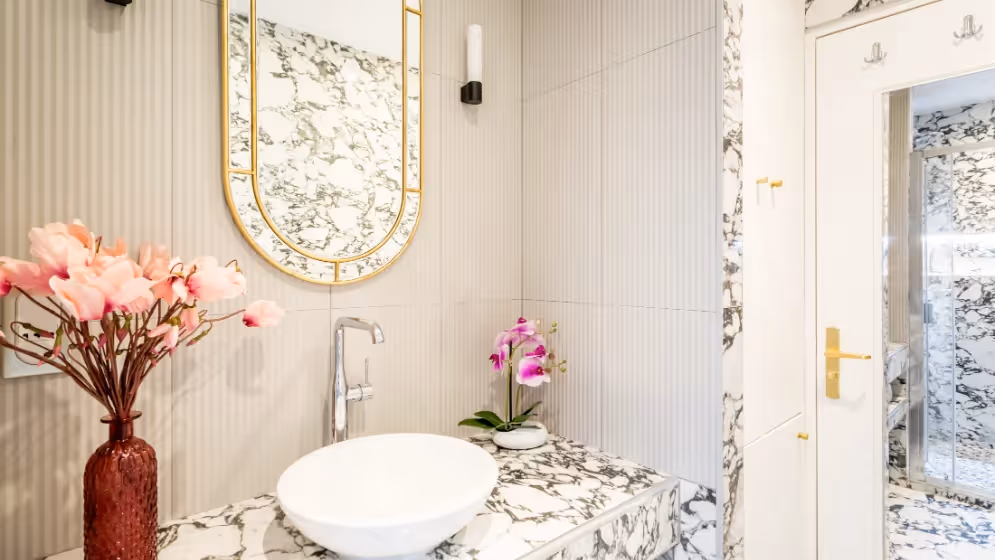 The Volney II luxury bathroom suite