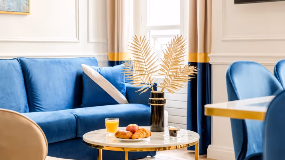 Le Petit dejeuner luxury suite Volney I
