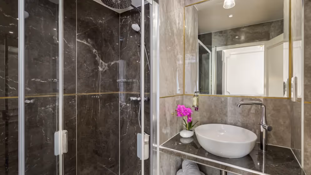 Le sdb Modifier suite de luxe saint martin VII balcon Vue pompidou