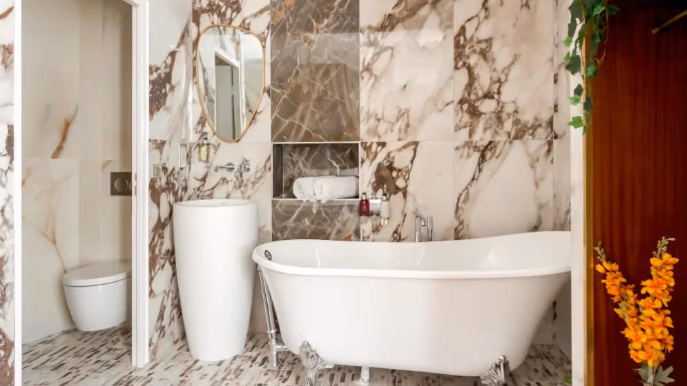 The bathroom Master suite de luxe antoine II