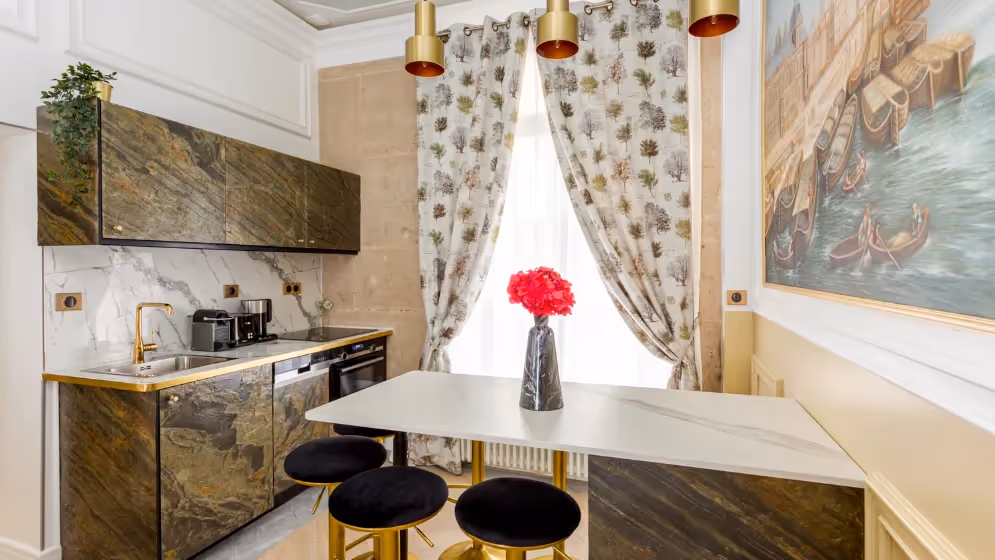 Le 3Table Cuisine suite de luxe haussmann II
