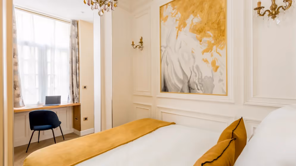 Le chambre 2 4 suite de luxe haussmann I