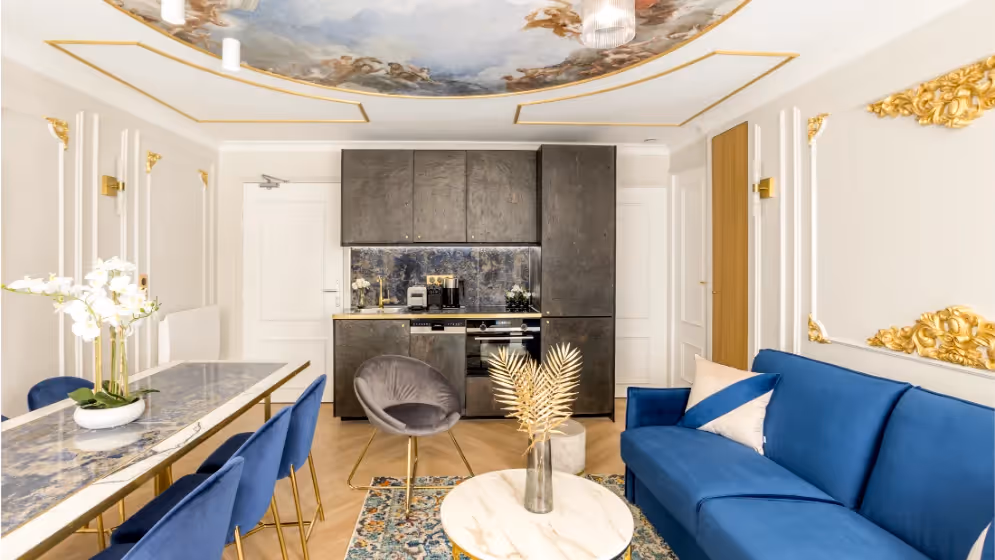 Le Salon luxury suite rougemont I