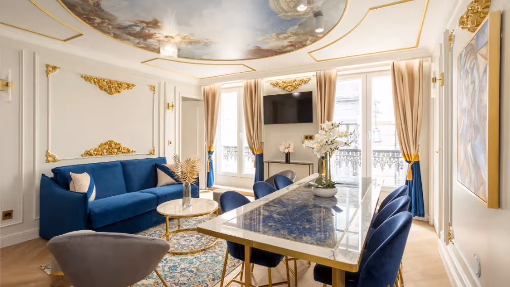 Le Salon luxury suite rougemont I
