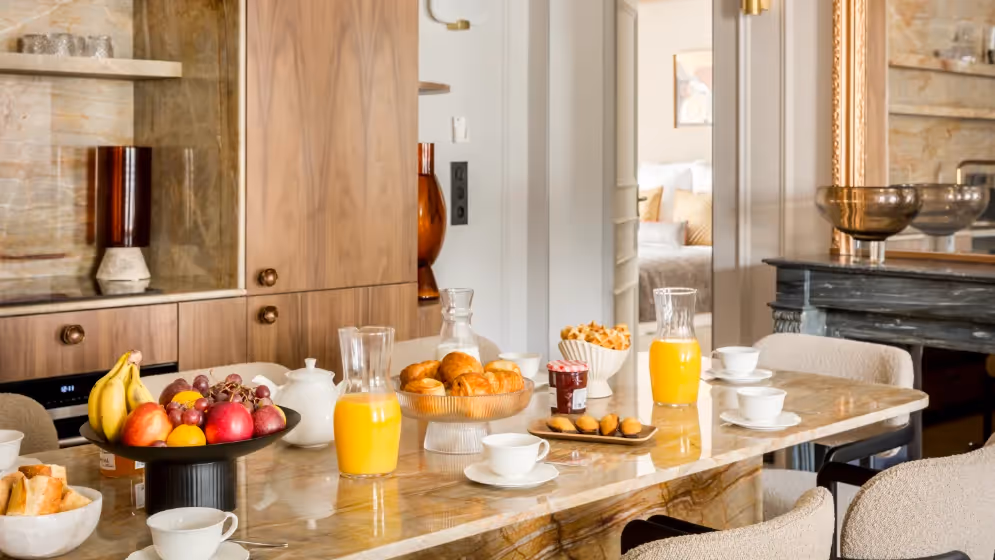 Le 53 suite signature rougemont III Vue paris