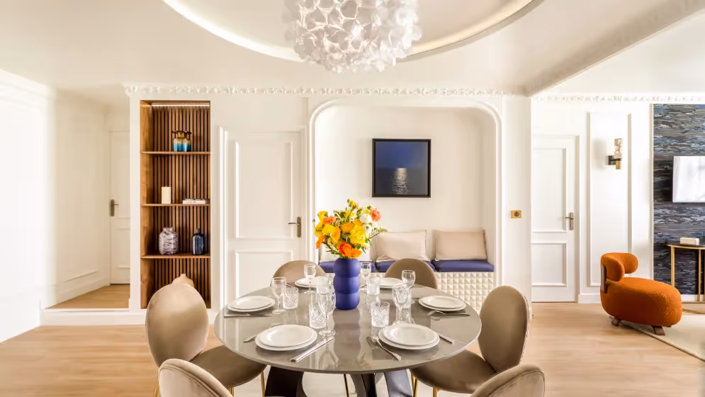 Le Salle a manger suite de luxe lenoir I