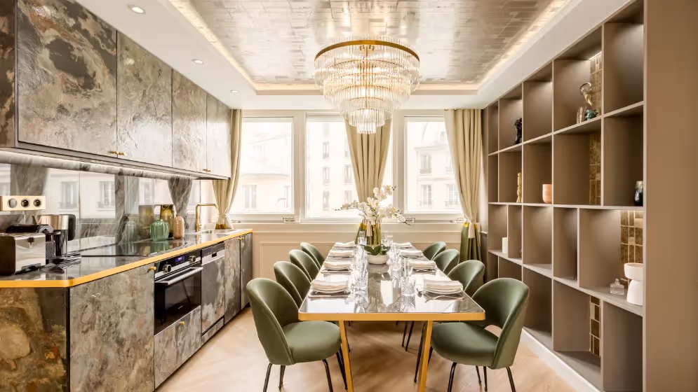 Le table a manger suite de luxe fremicourt