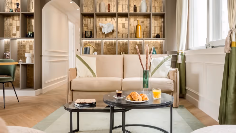 Le petit dejeuner suite de luxe fremicourt
