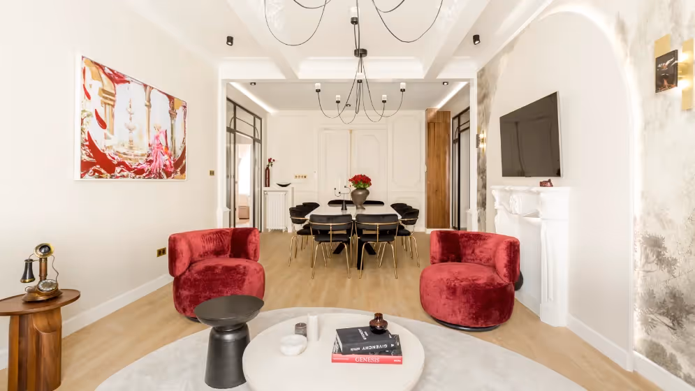 Le Salon suite signature kleber Vue paris