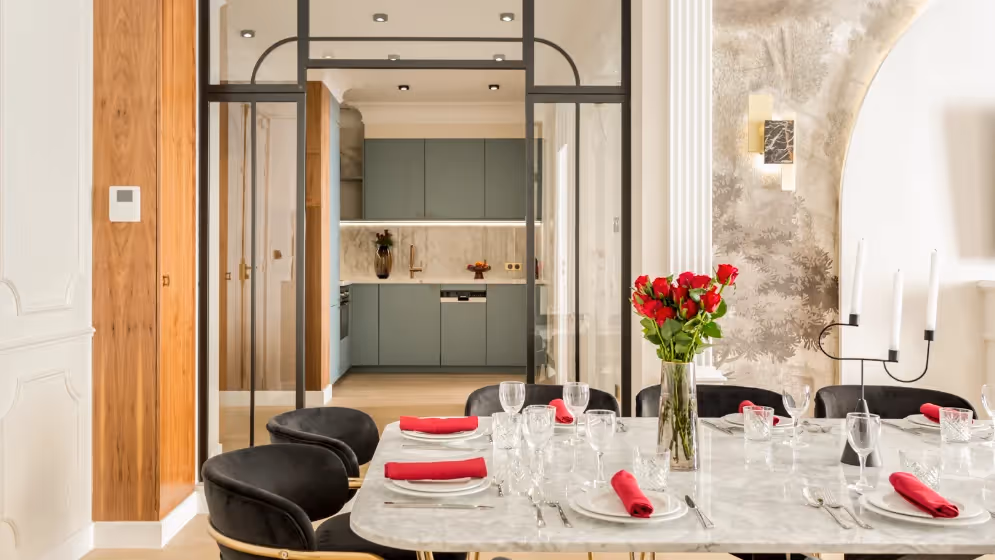 Le salle a manger suite signature kleber Vue paris