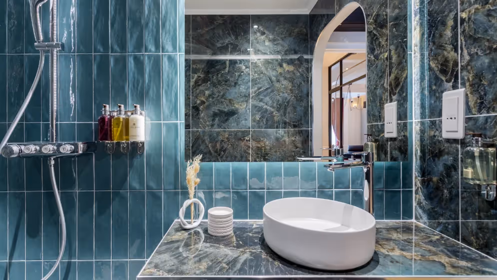 Le sdb chambre 2 suite signature kleber Vue paris