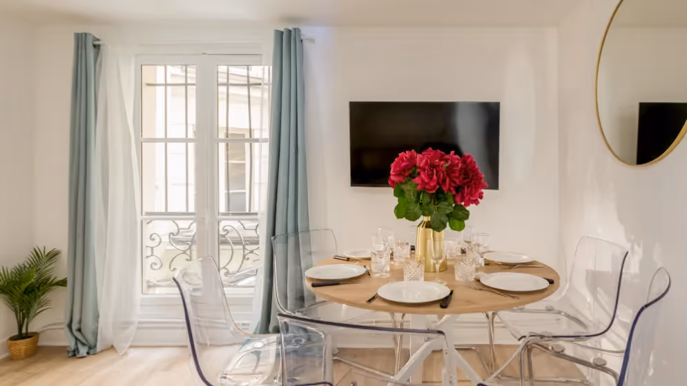 Le Table a manger Appartement cosy rIVoli