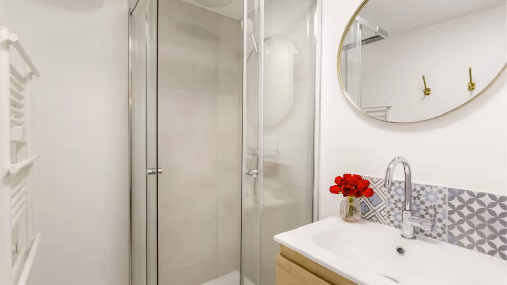 Le sdb Appartement cosy rIVoli