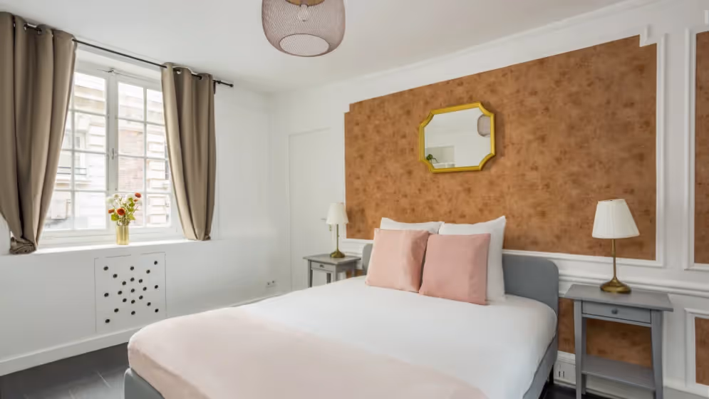 Le chambre 2 3  Appartement cosy nd des VIctoires terrasse