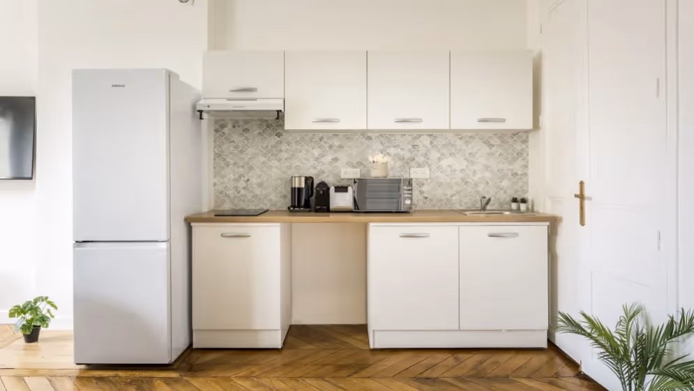 Le Cuisine Appartement cosy ponceau balcon