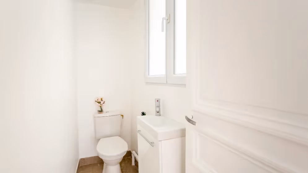 Le wc Appartement cosy ponceau balcon
