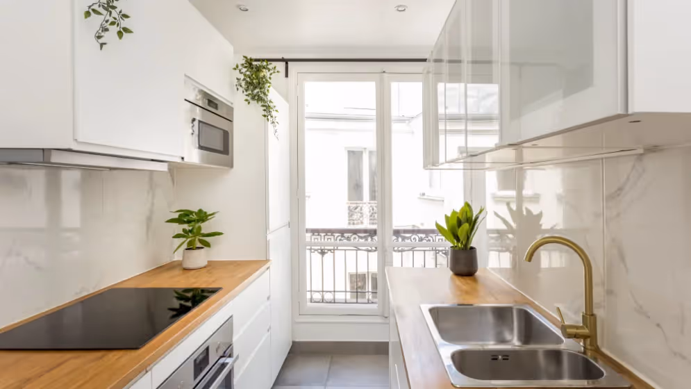 Le cuisine Appartement cosy tilsitt balcon Vue tour eiffel