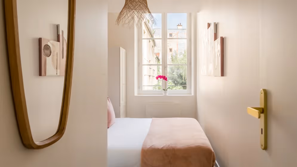 room 3 Cosy apartment Fbg St Antoine