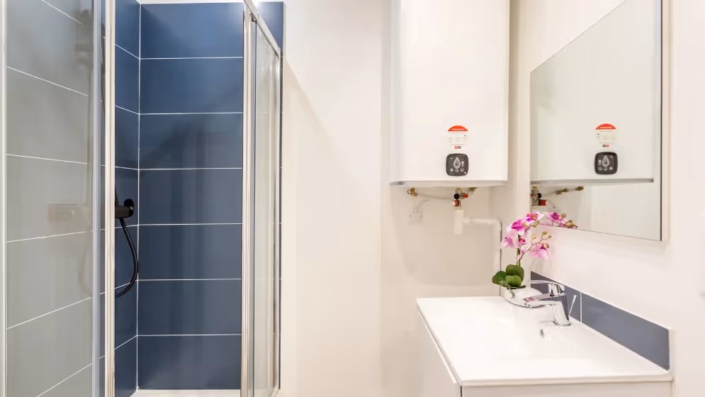 the bathroom Cosy Apartment Fbg St Antoine