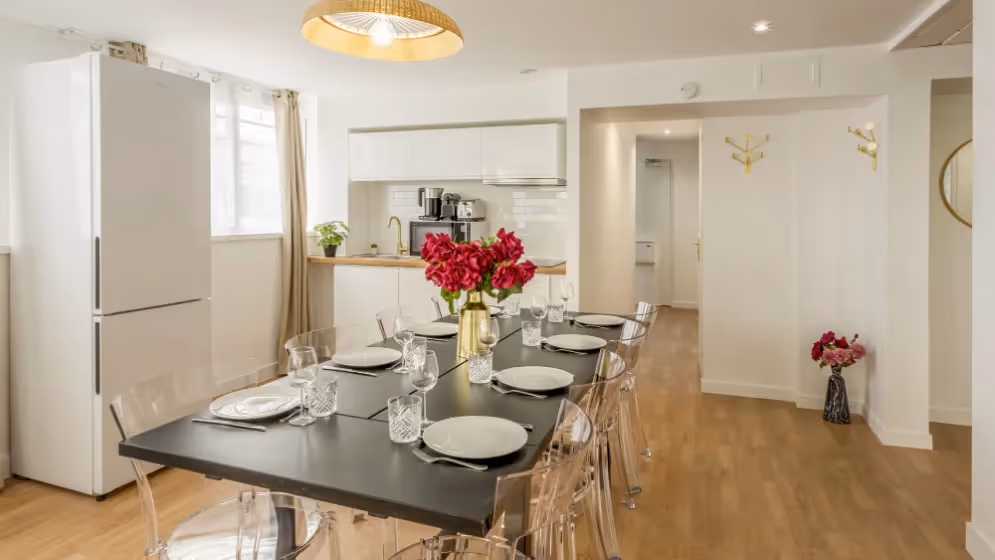 Le table a manger Appartement Cosy Pelee