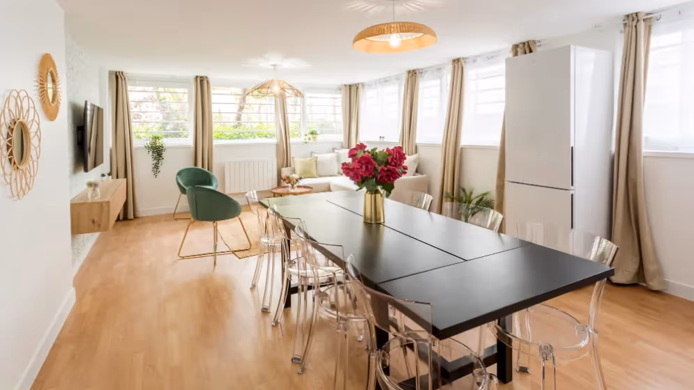 Le table a manger Appartement Cosy Pelee