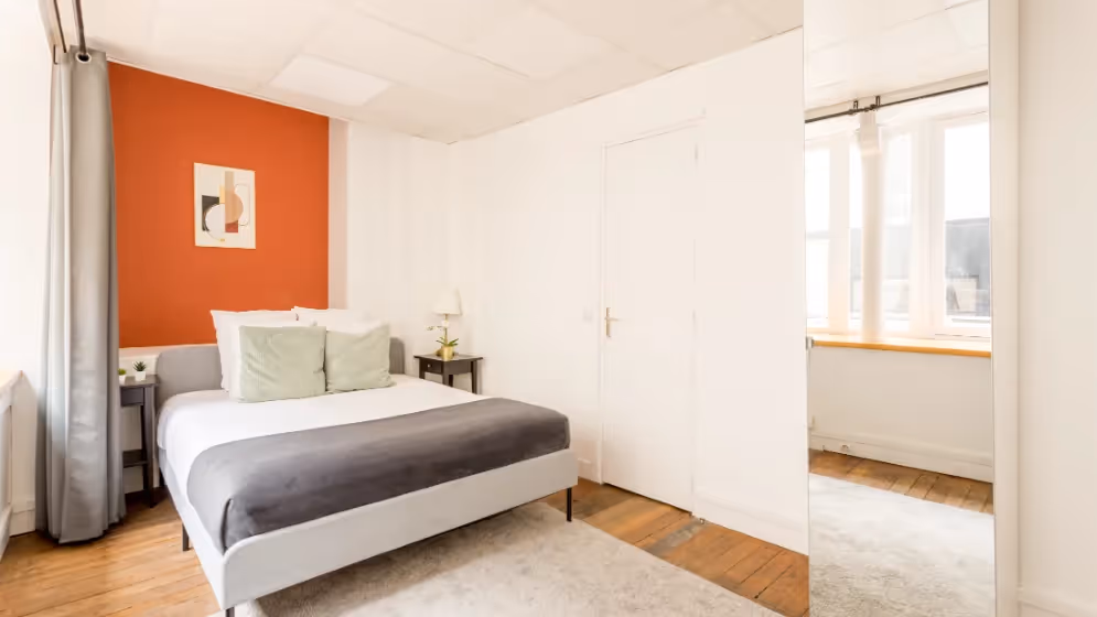 Le chambre 1 Appartement cosy clery