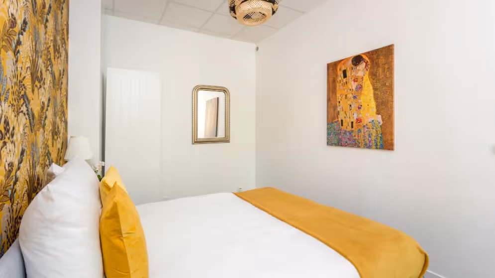 Room 2 (4) Cosy apartment sebastopol III