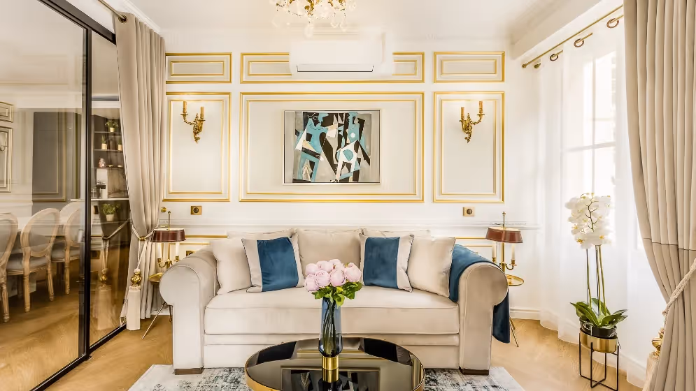 Le Salon2 suite signature Valois Vue palais royal