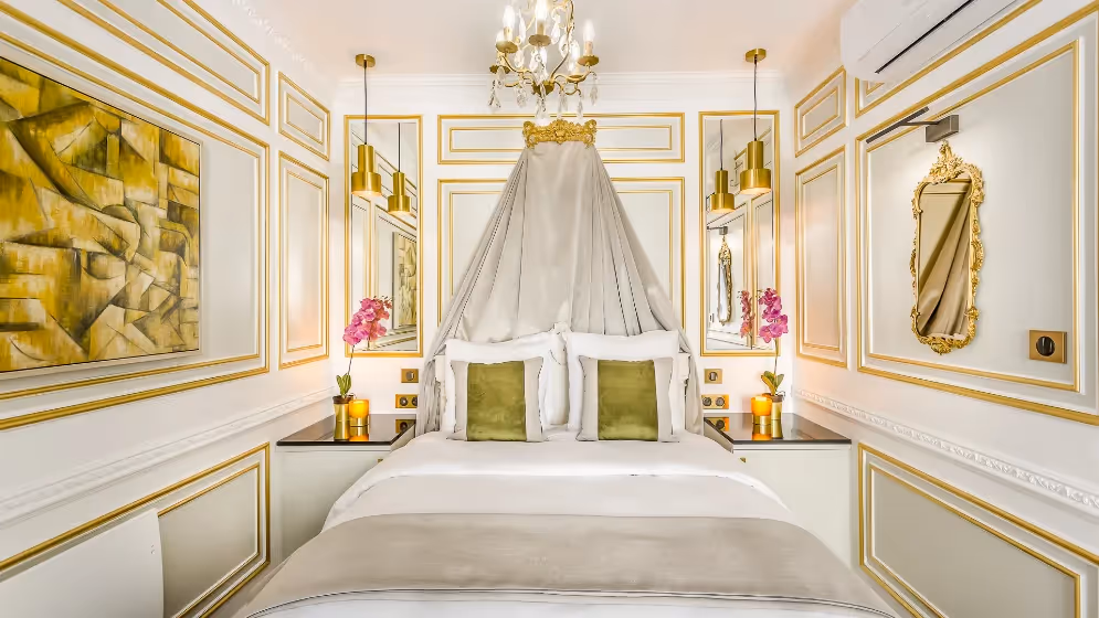 Le chambre 3 suite signature Valois Vue palais royal
