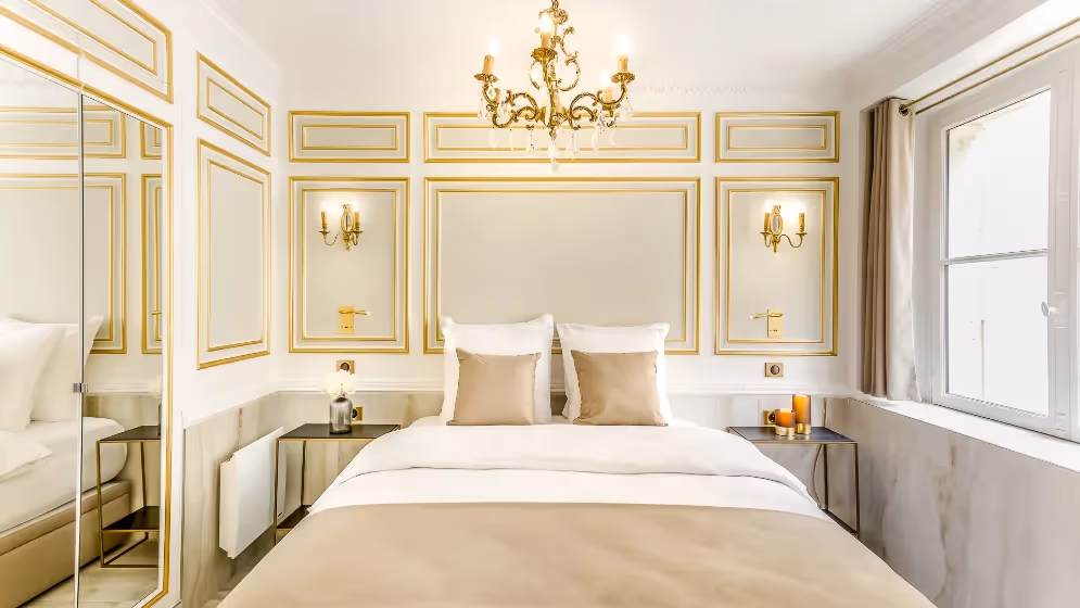 Le chambre 1 suite signature Valois Vue palais royal