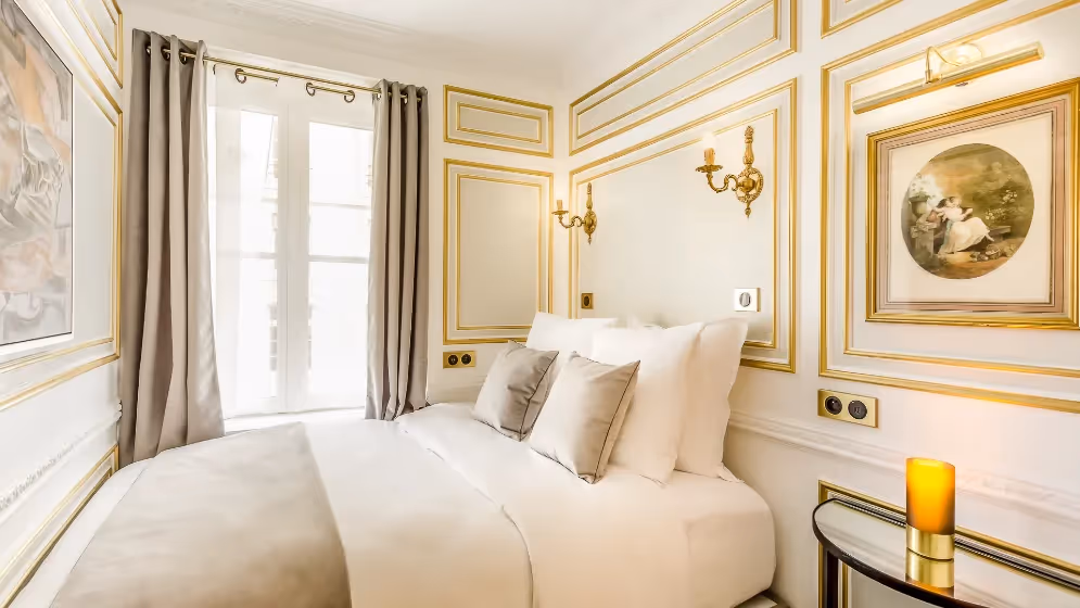 Le chambre 5 suite signature Valois Vue palais royal
