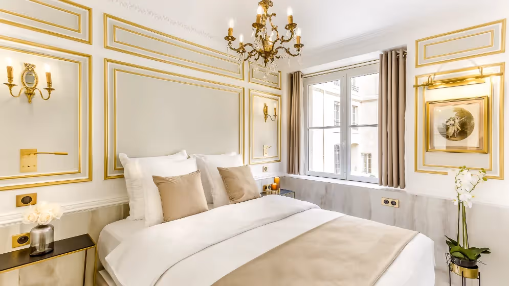 Le chambre 1 suite signature Valois Vue palais royal