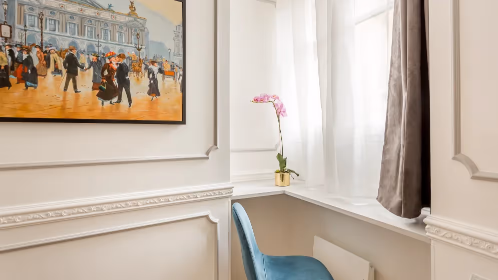 The corner room 1 sebastopol II luxury suite