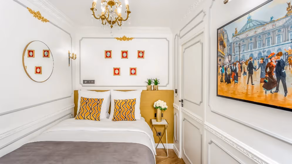 Room 2 luxury suite sebastopol II