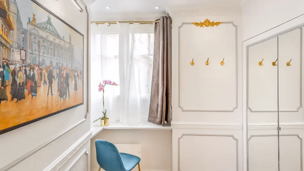The corner room 1 sebastopol II luxury suite