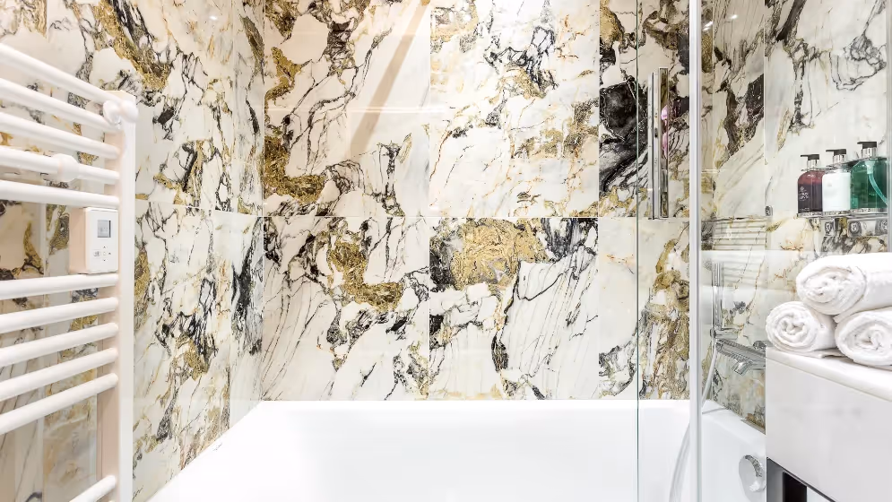 The sebastopol II luxury bathroom suite