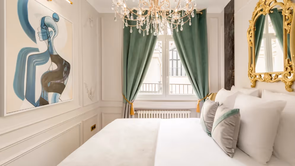 Le chambre 4 suite signature hoche balcon Vue tour eiffel