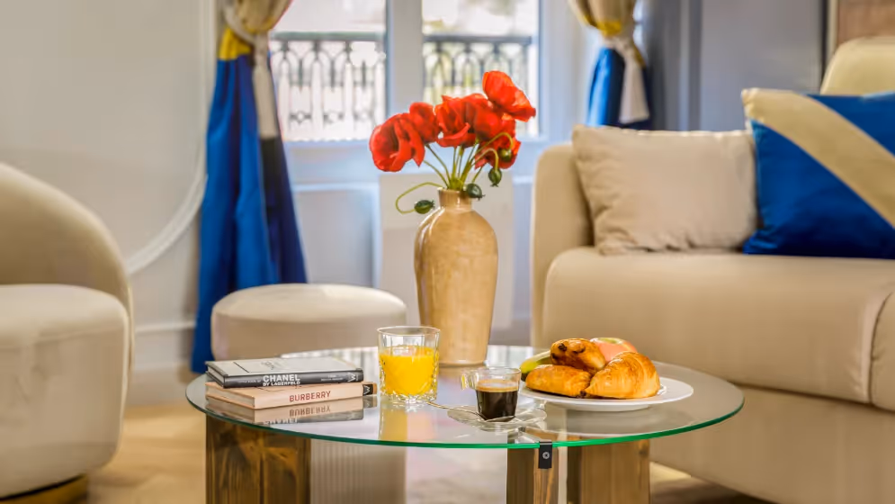 Le Petit dejeuner suite de luxe palestro