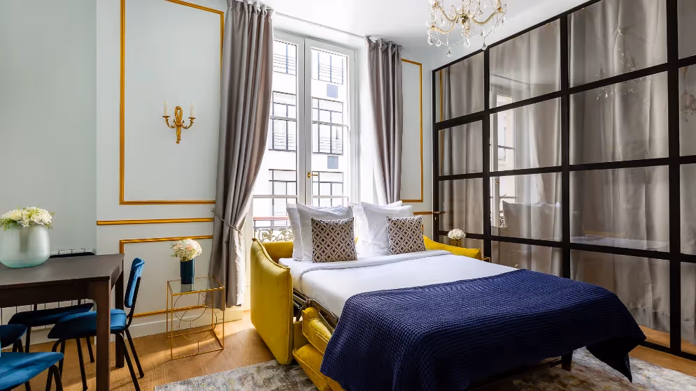 Le canape lit ouvert suite de luxe aboukir III
