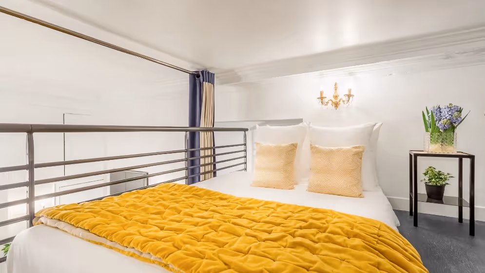 The aboukir II luxury mezzanine suite
