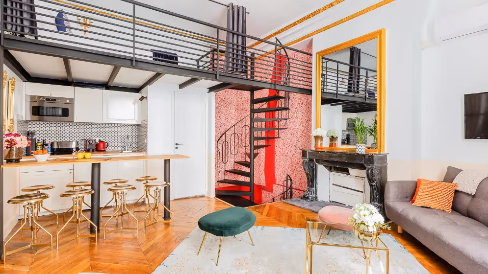 Le salon avec mezzanine suite de luxe aboukir I