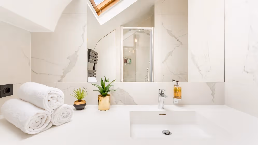 Le Salle de bain suite de luxe royale II vue madeleine