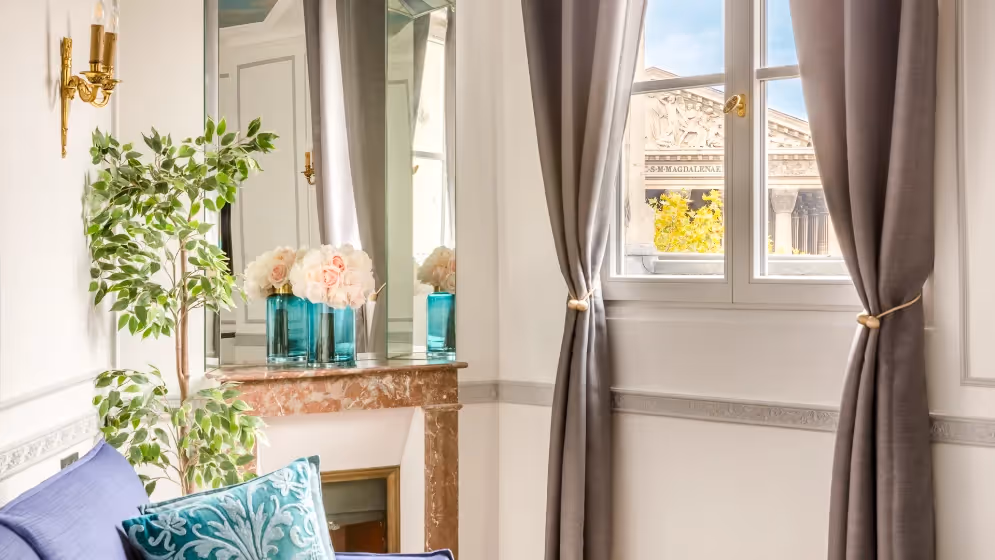 Le cheminee suite de luxe royale II vue madeleine